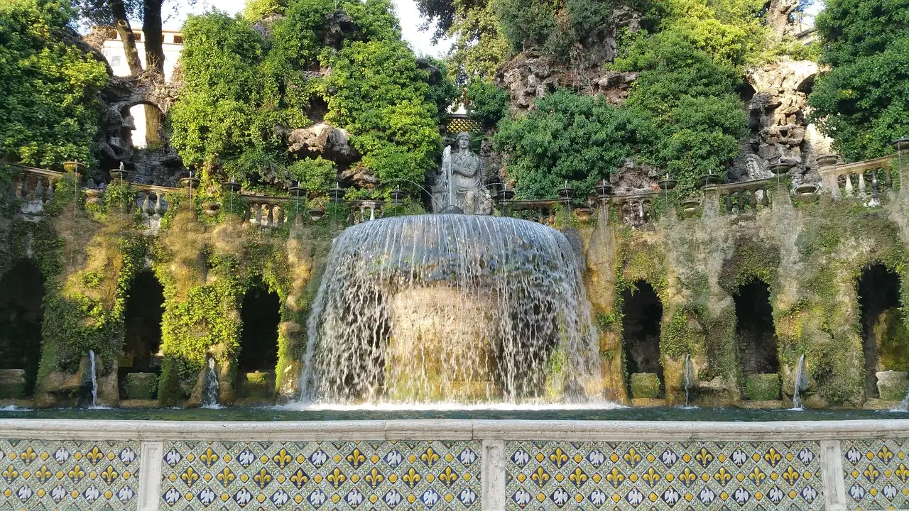 The Oval Fountain at Villa d'Este, a curtain of water in a green grotto